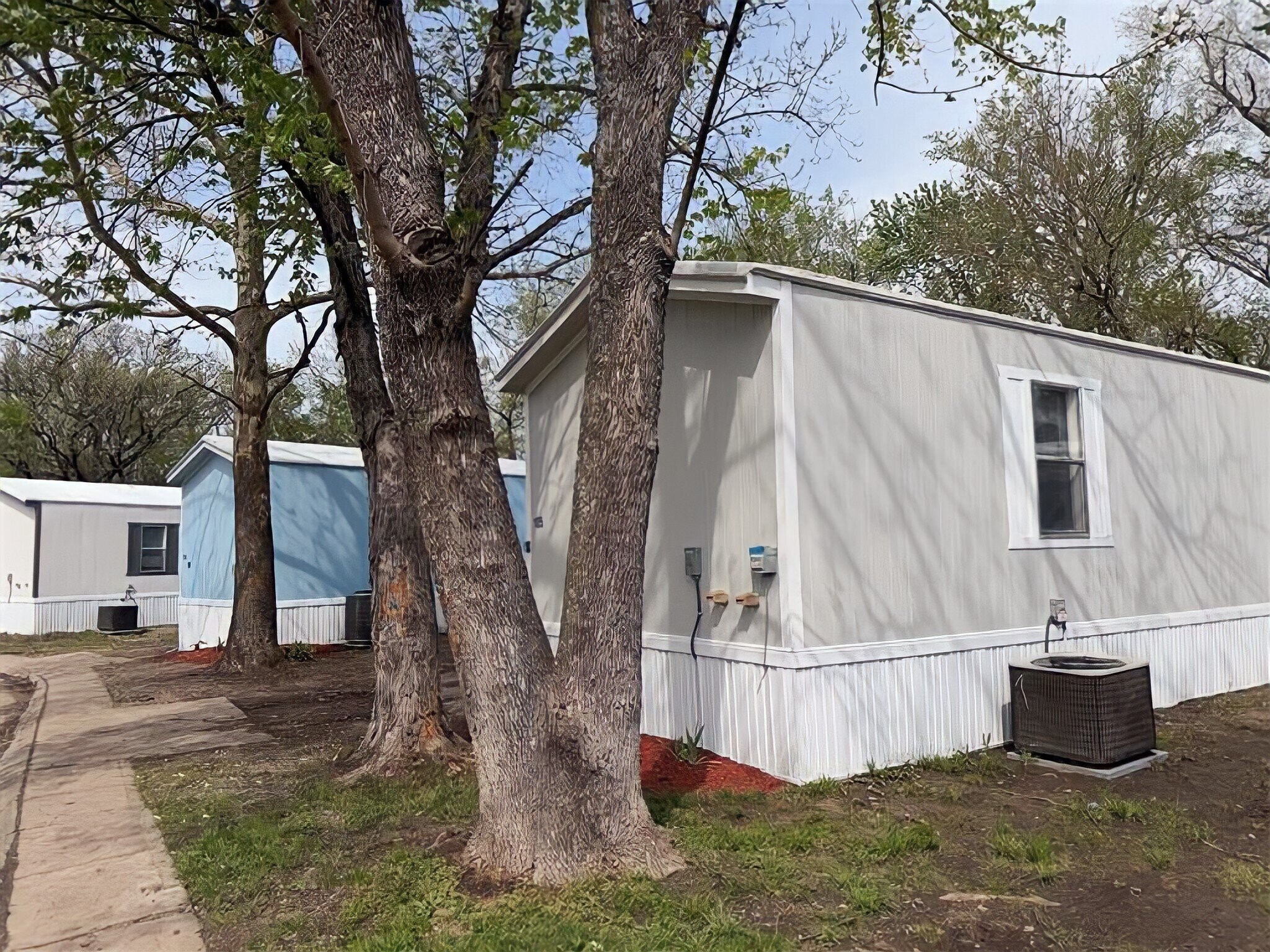 Building Photo - 110 N Michigan St