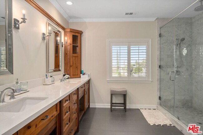 Building Photo - 3734 Loadstone Dr