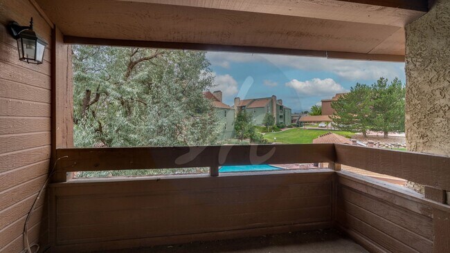 Building Photo - Westside Condo