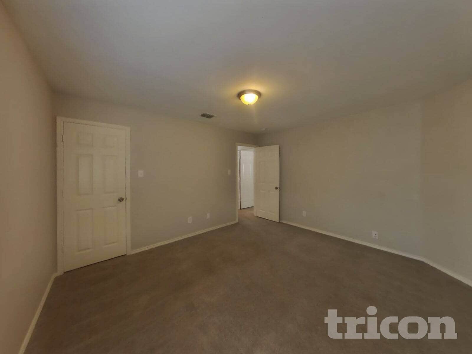 Building Photo - 10411 Trotters Bay