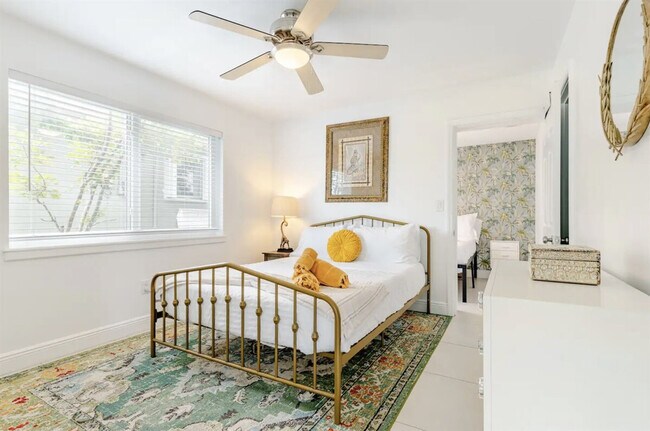 Building Photo - 415 S C St