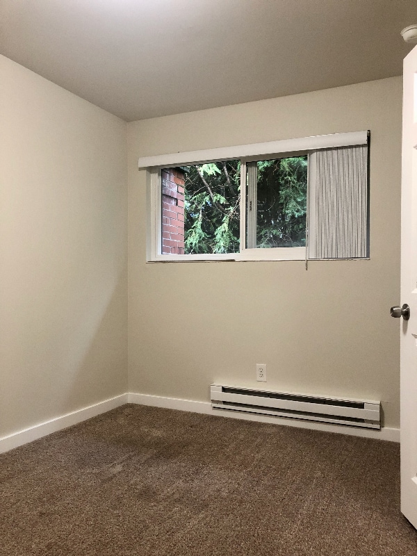 Building Photo - 3604 NE 73rd Pl