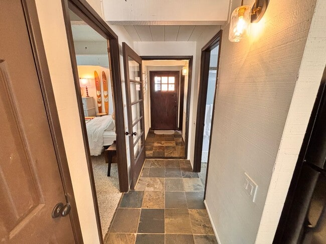 Building Photo - 13125 Falcon Point Pl