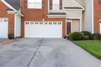 Building Photo - 305 Jamerson Ct