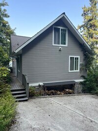 Building Photo - 11967 Luna Vista Ave SE