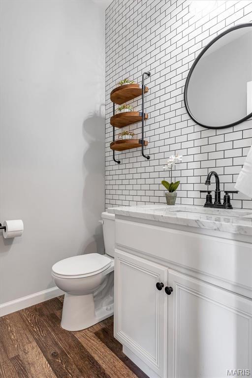 Building Photo - 5044 Arpent St