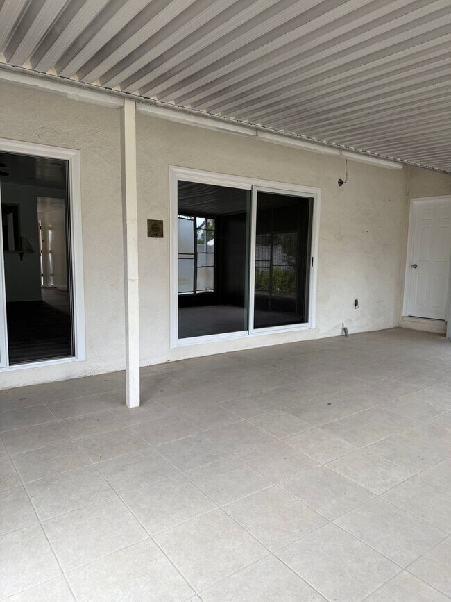 Building Photo - This Beautiful Home is Available NOW for Lease! 3BR/2BA Located in North Hollywood