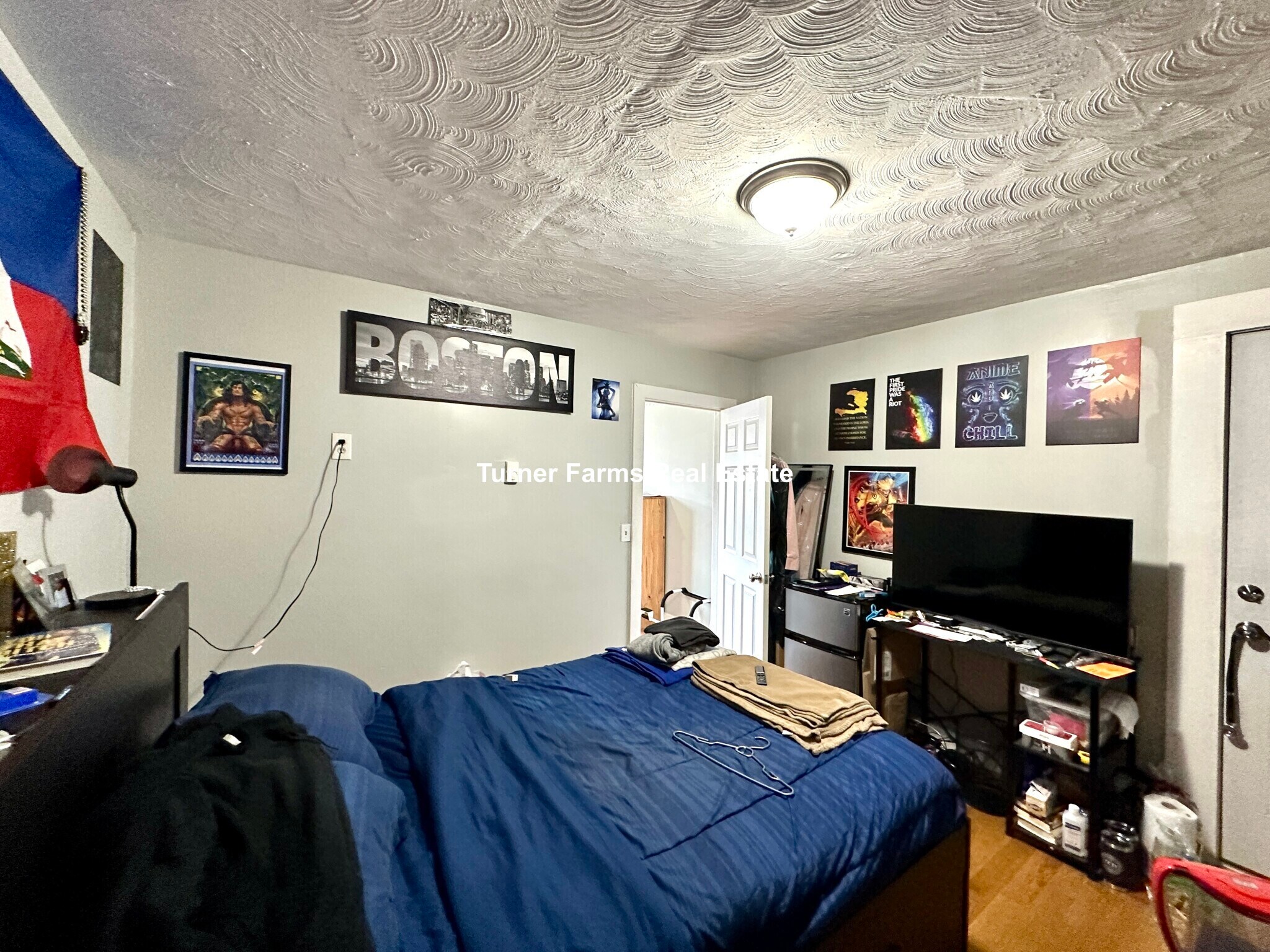 Building Photo - 94 E Cottage St