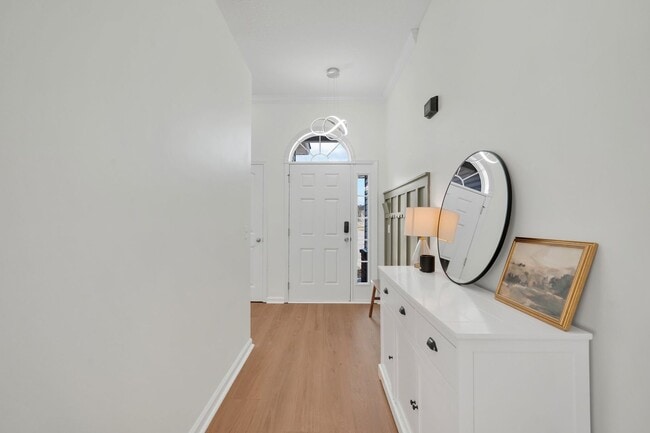 Building Photo - Centrally Located Ranch Home in Richmond Hill