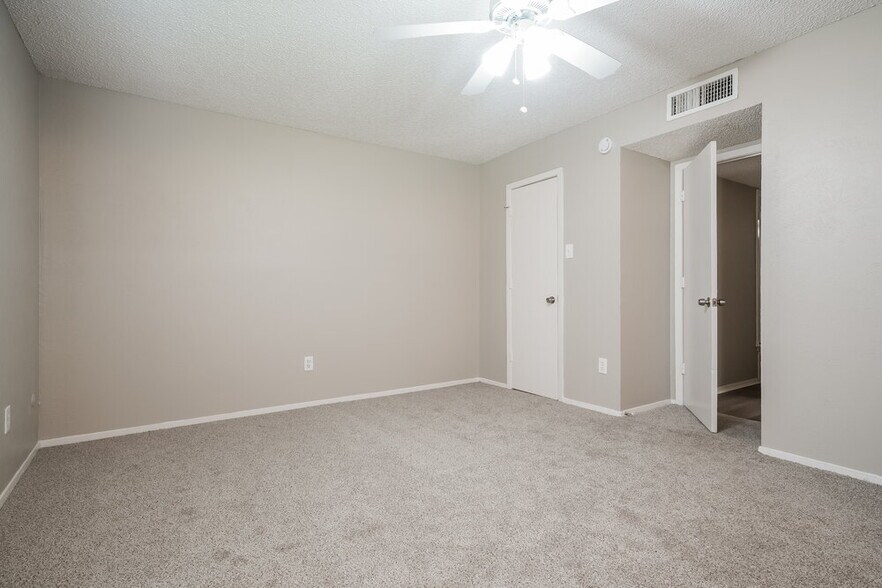 Building Photo - 618 Thornwood Trail