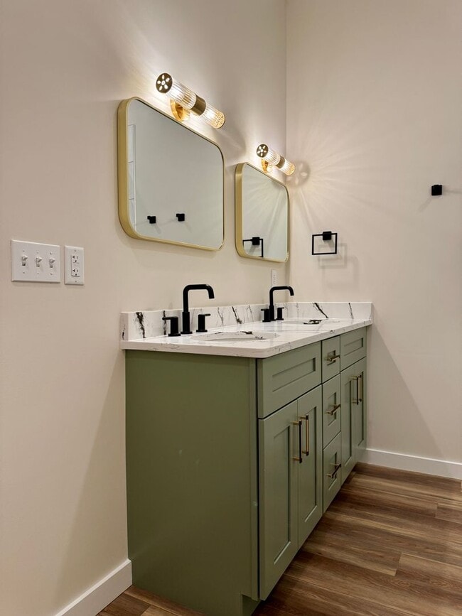 Building Photo - 1865 Zeta Way