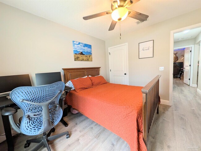 Building Photo - 6837 Sage Brush Ln