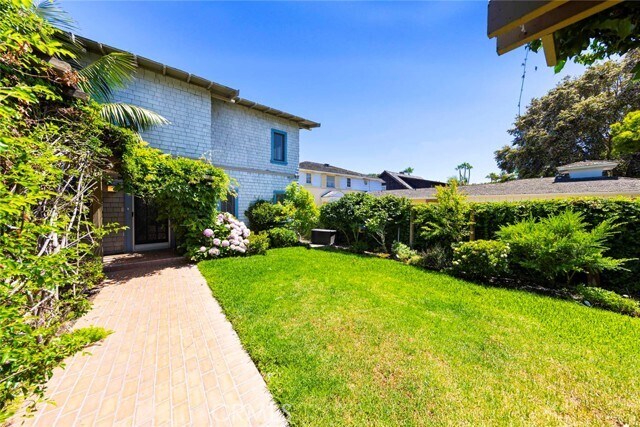 Building Photo - 1051 Marine Dr