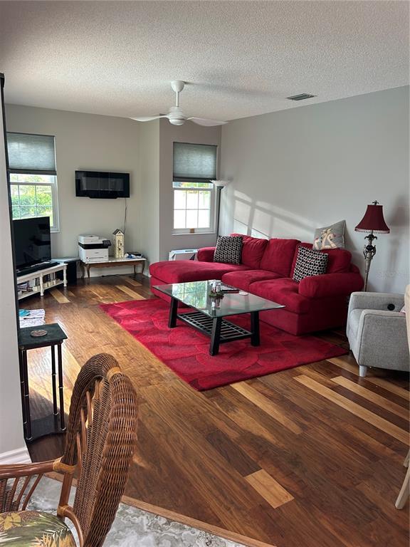 Building Photo - 2670 Resnik Cir W