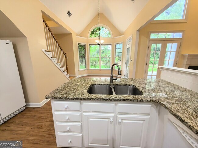 Building Photo - 4009 Treemont Ln