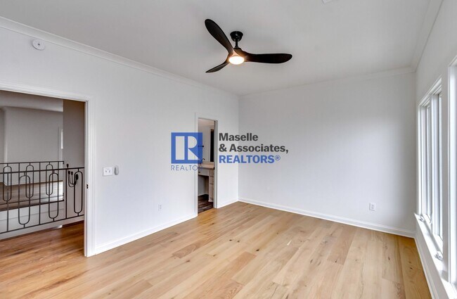 Building Photo - 1418 Windrose Dr