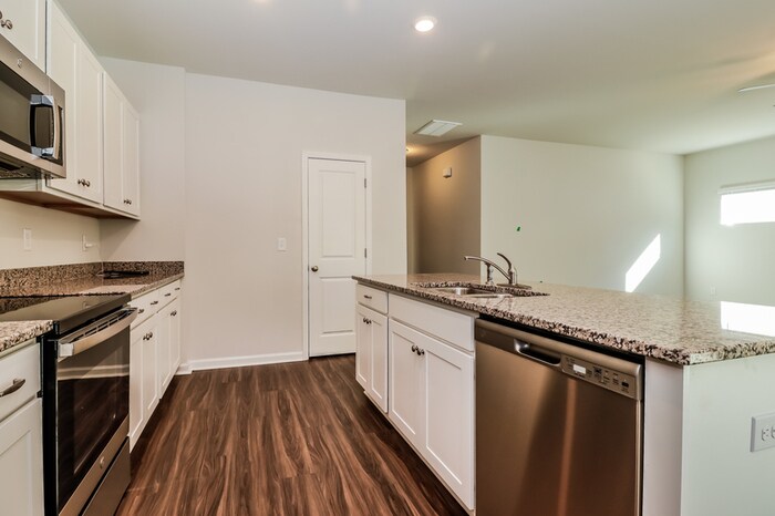Building Photo - 135 Dorian Lp