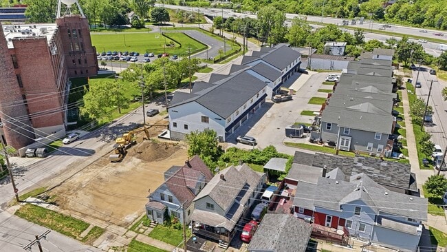 Building Photo - Stop Searching. Start Living & Come Home to Comfort.