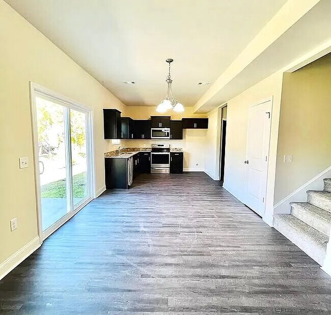 Building Photo - 719 Mill Creek Cir