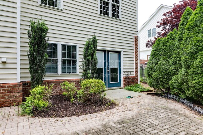 Building Photo - 7667 Patriots Landing Pl