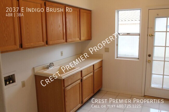 Building Photo - 2037 E Indigo Brush Rd
