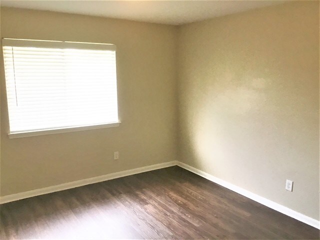 Building Photo - 2811 Copra Ln