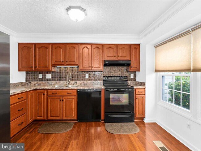 Building Photo - 4339 Thistlewood Terrace