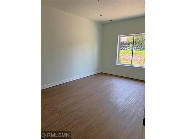 Building Photo - 1226-1228 Wisteria Ln