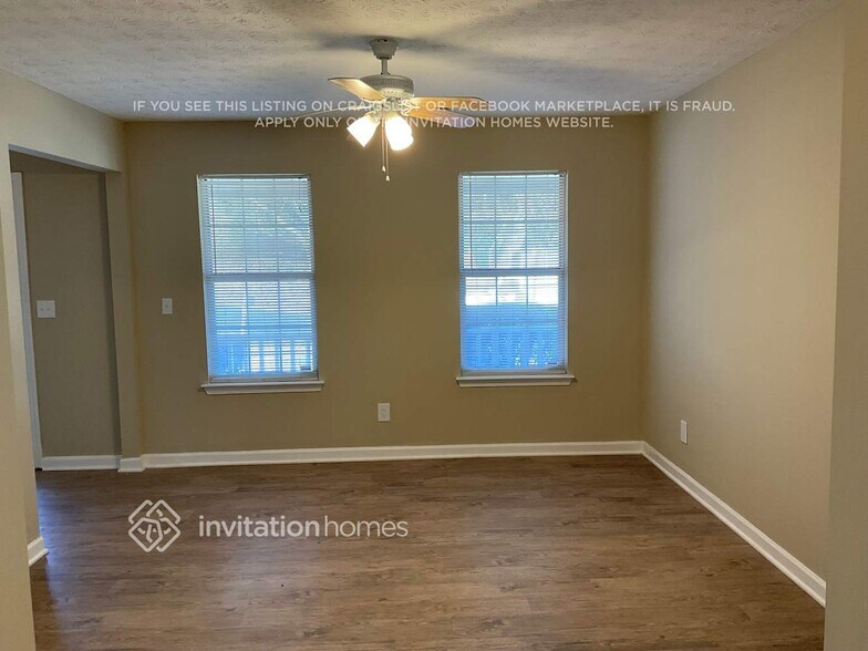 Building Photo - 2820 Sweet Oaks Ct