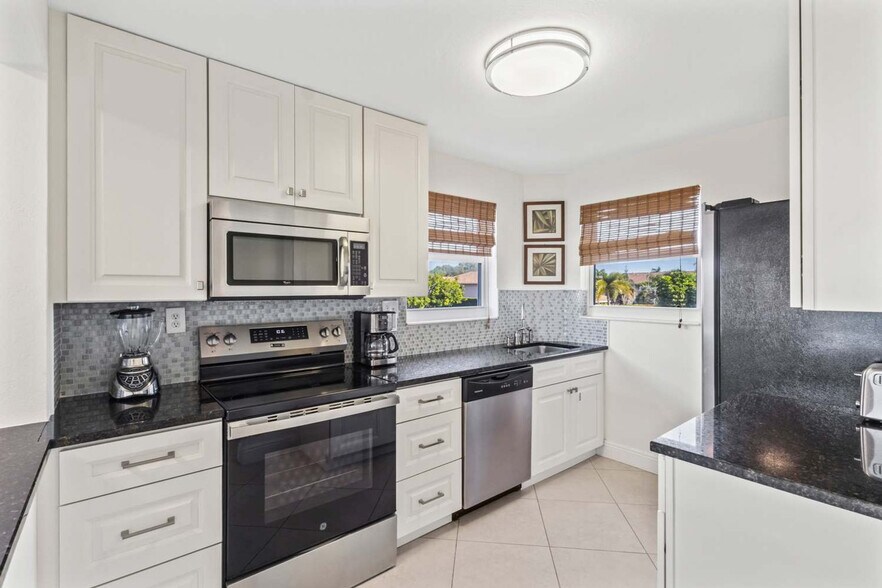 Building Photo - 180 Pebble Beach Blvd