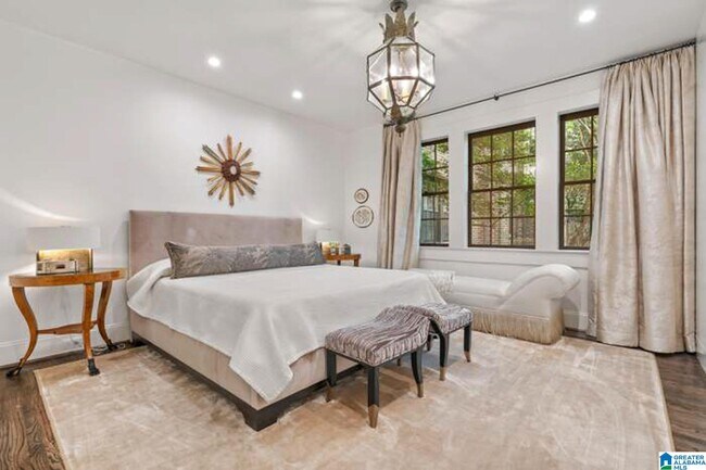 Building Photo - 2505 Montevallo Rd