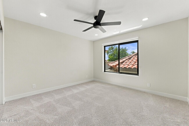 Building Photo - 10484 E Fanfol Ln
