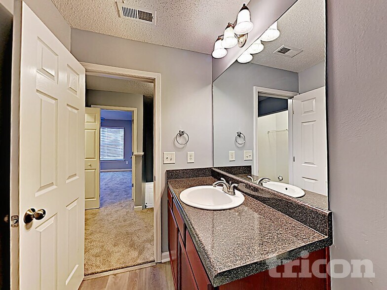 Building Photo - 293 Lossie Ln