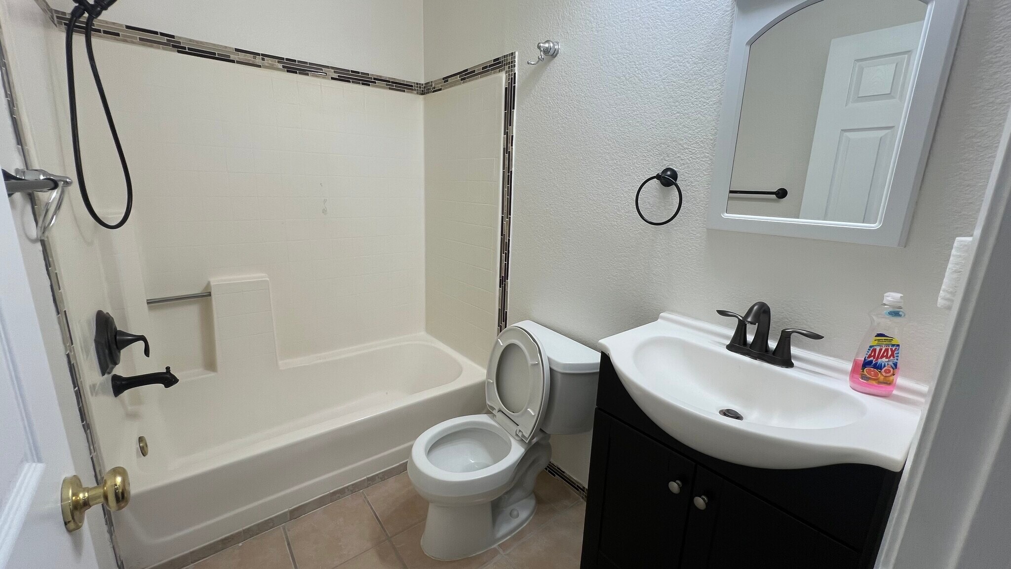 Bathroom - 38238 La Loma Ave