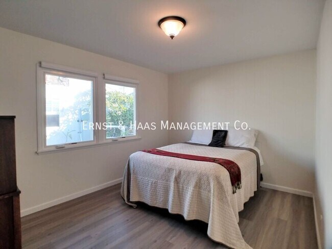 Building Photo - 3080 Palo Verde Ave