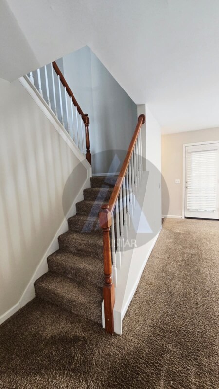 Building Photo - 2624 McGuire Dr