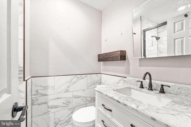 Building Photo - 509 Cascade Ct