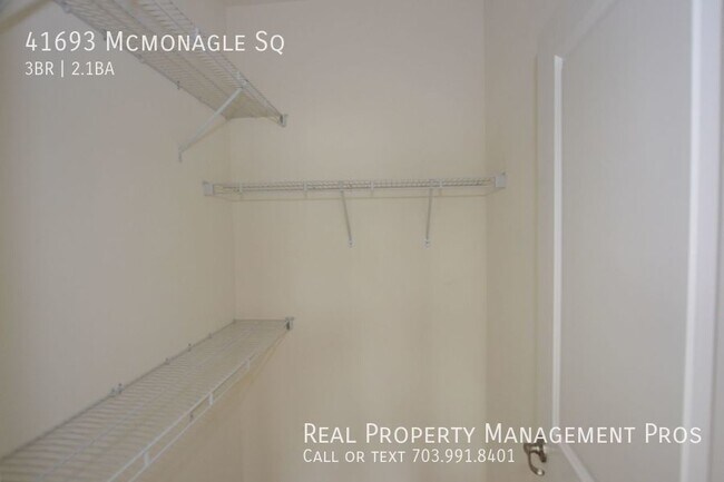 Building Photo - 41693 McMonagle Square