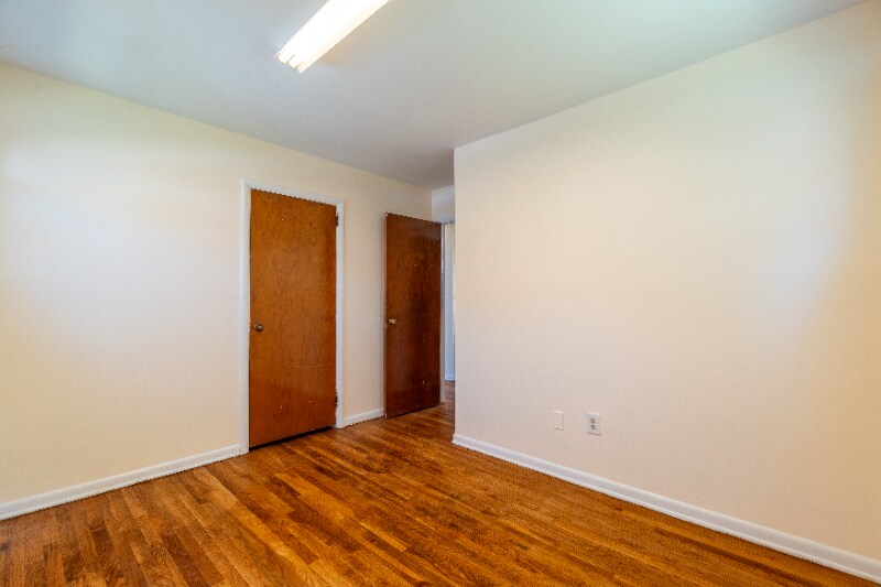 Building Photo - 15 Hausmann Ct