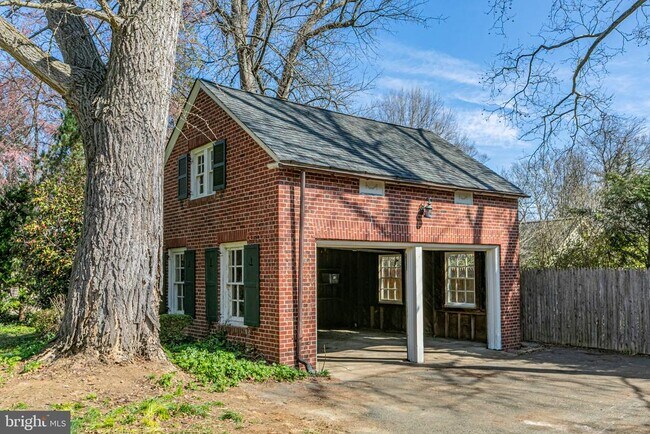 Building Photo - 150 Prospect Ave