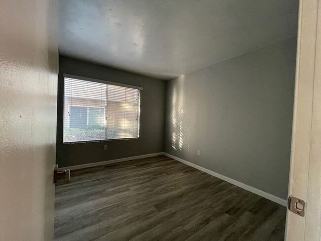 Building Photo - Located in the charming city of San Marcos This 2 bedroom 2 bathroom available on June