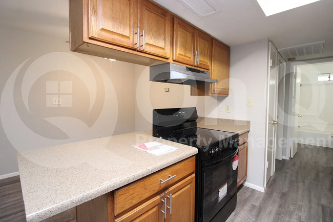 Building Photo - 3002 E Waltann Ln