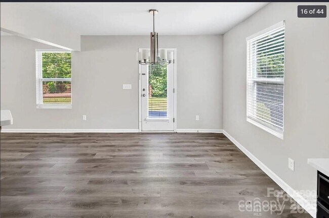 Building Photo - 2751 Bramble Ridge Ct