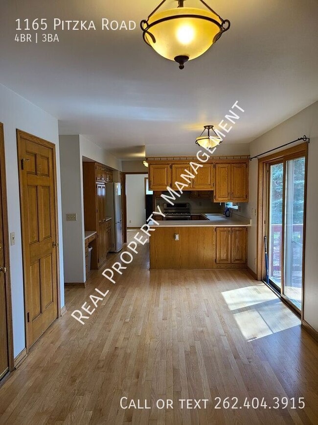 Building Photo - 1165 Pitzka Rd