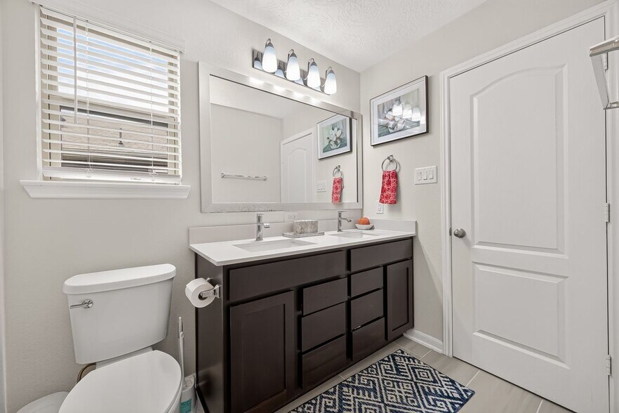 Building Photo - 27571 Bello Bend Ln
