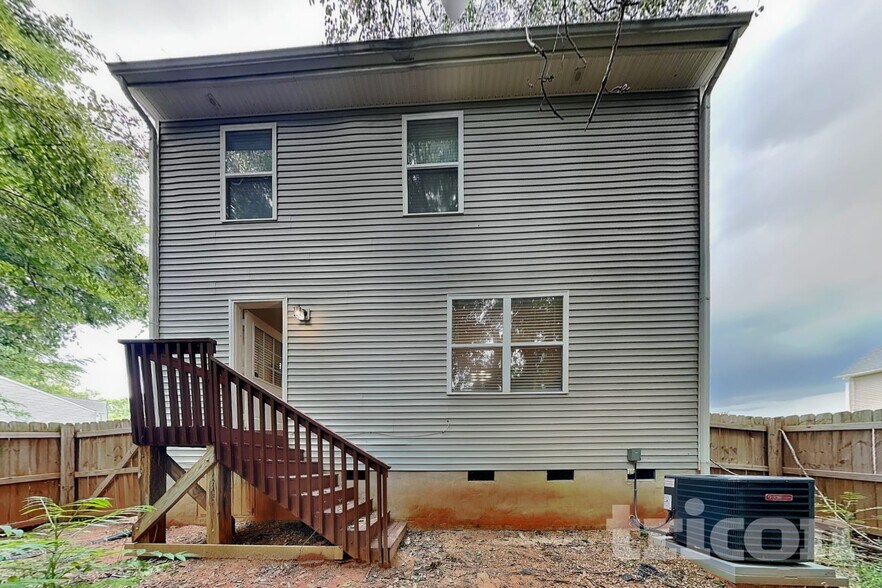 Building Photo - 1619 Brookgreen Ave