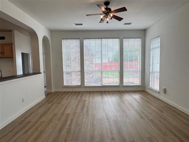 Building Photo - 3024 Sawtooth Dr