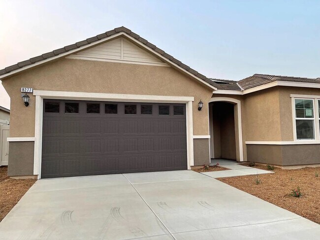 Building Photo - 8277 Country Mile Ln