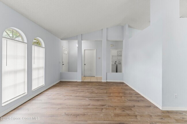 Building Photo - 3537 Egret Dr