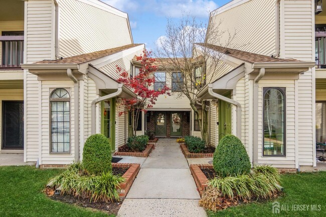 Primary Photo - 705 Sunshine Ct